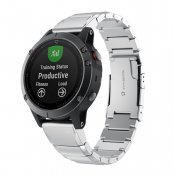 Garmin Fenix 7X med silverfärgat länkarmband i rostfritt stål