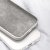 Skyddande insida med microfiber i blått iPhone 17 Pro Max skal