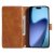 Öppet iPhone 17 Pro fodral i cognac med sedelfack och telefon monterad