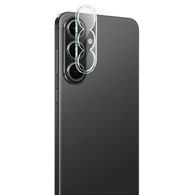 IMAK transparent linsskydd i härdat glas monterat på Samsung Galaxy A57 kamera