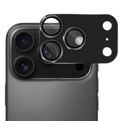Svart Hat Prince kameraskydd i aluminium och härdat glas monterat på iPhone 17 Pro – reptåligt och stötsäkert