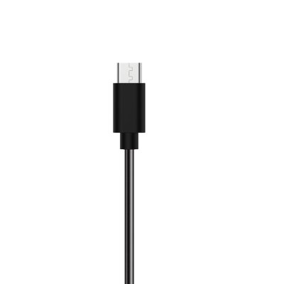 Närbild på USB-C änden av laddkabeln för Garmin Fenix 8 43mm