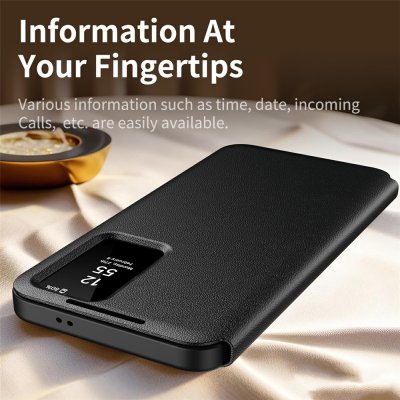 Handhållet svart Smart View-fodral till Galaxy S26 Ultra i användning