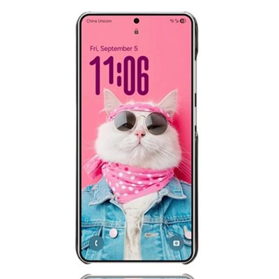Framsida av Galaxy S26 i svart kortfodralskal – display tänd