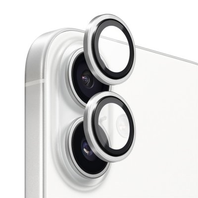 NORTHJO linsskydd i härdat glas och aluminium i färgen silver monterat på iPhone 17