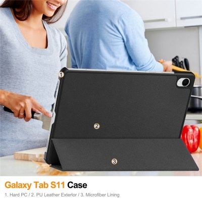 Användning av svart vikfodral till Galaxy Tab S11 vid skrivbordssituation