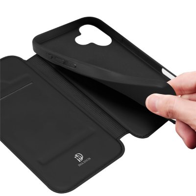 Magnetiskt lock öppnas på svart Dux Ducis Skin Pro fodral för iPhone 17
