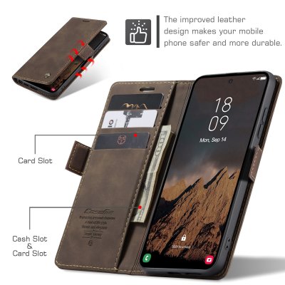 Samsung Galaxy S26 Ultra placerad i brunt CaseMe Slim plånboksfodral – öppet läge