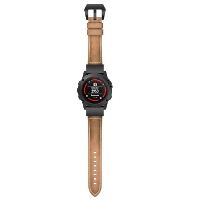 Garmin Fenix 8 43mm med brunt läderarmband sett uppifrån