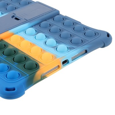 Köp iPad 9.7 6th Gen (2018) Skal Pop It Fidget Multiblå Online