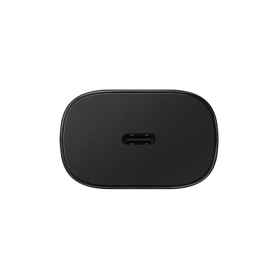 Närbild på USB-C porten på 25W laddare – kompatibel med Samsung Galaxy S26
